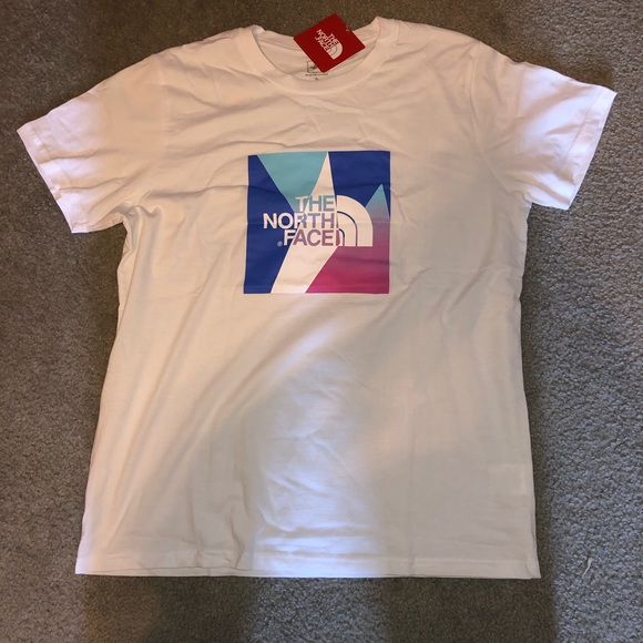 The North Face White Graphic T-Shirt - Picture 1 of 3
